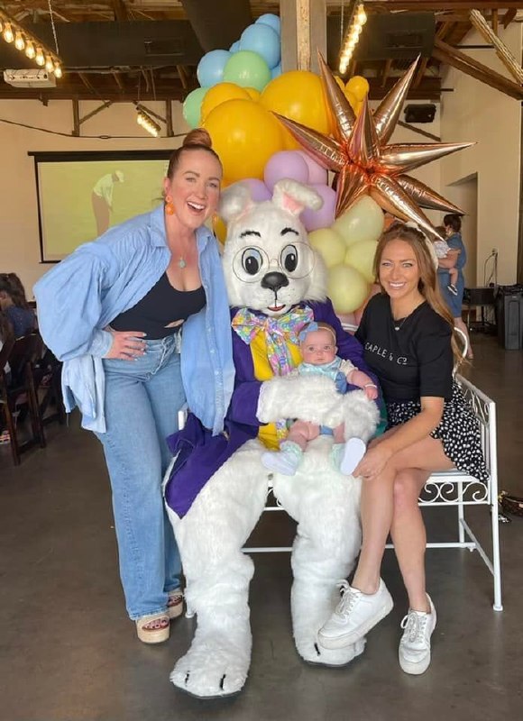 Wendell Easter Bunny greeting families at an Orlando celebration